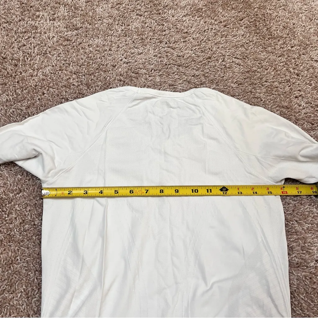 Athleta Seamless Long Sleeve Shirt - Image 11