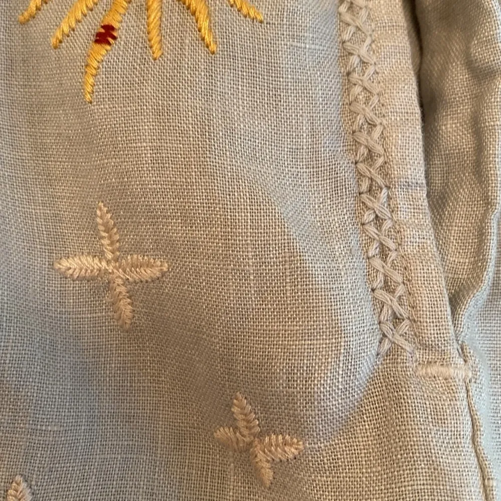 Johnny Was Monroe Natural Linen Elasticated Drawstring Embroidered Shorts SMALL - Image 7