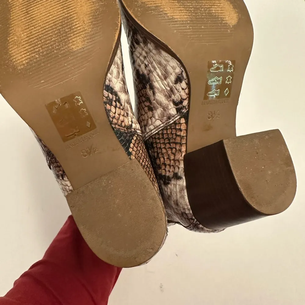 Madewell The Regan Boot in Snake Embossed Leather Ankle Boot  (AA184) Size 8.5 - Image 13