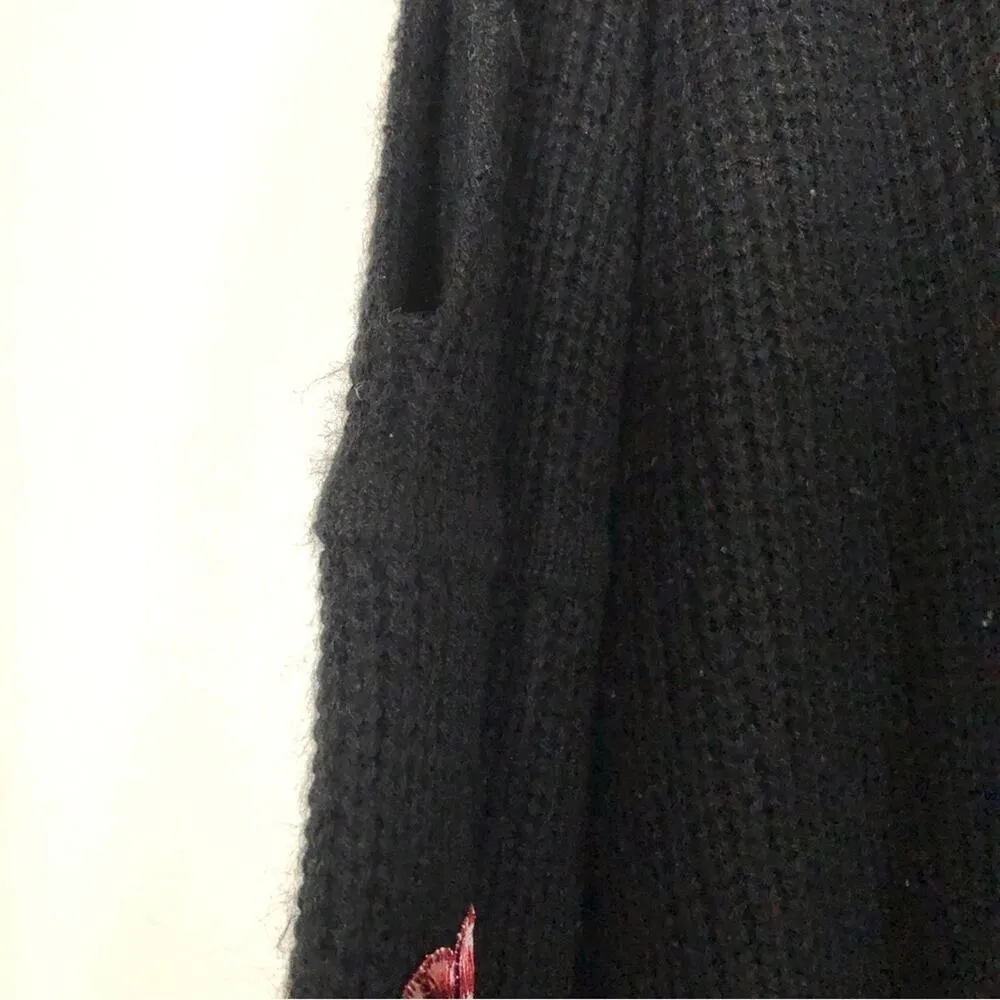 Charlotte Russe Black Knit Crop Cold Shoulder Cut Off Rose Floral Sweater - Image 6