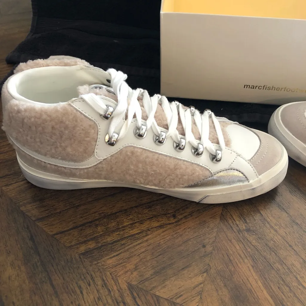 Marc Fisher shoes. Size 7.5 - Image 6