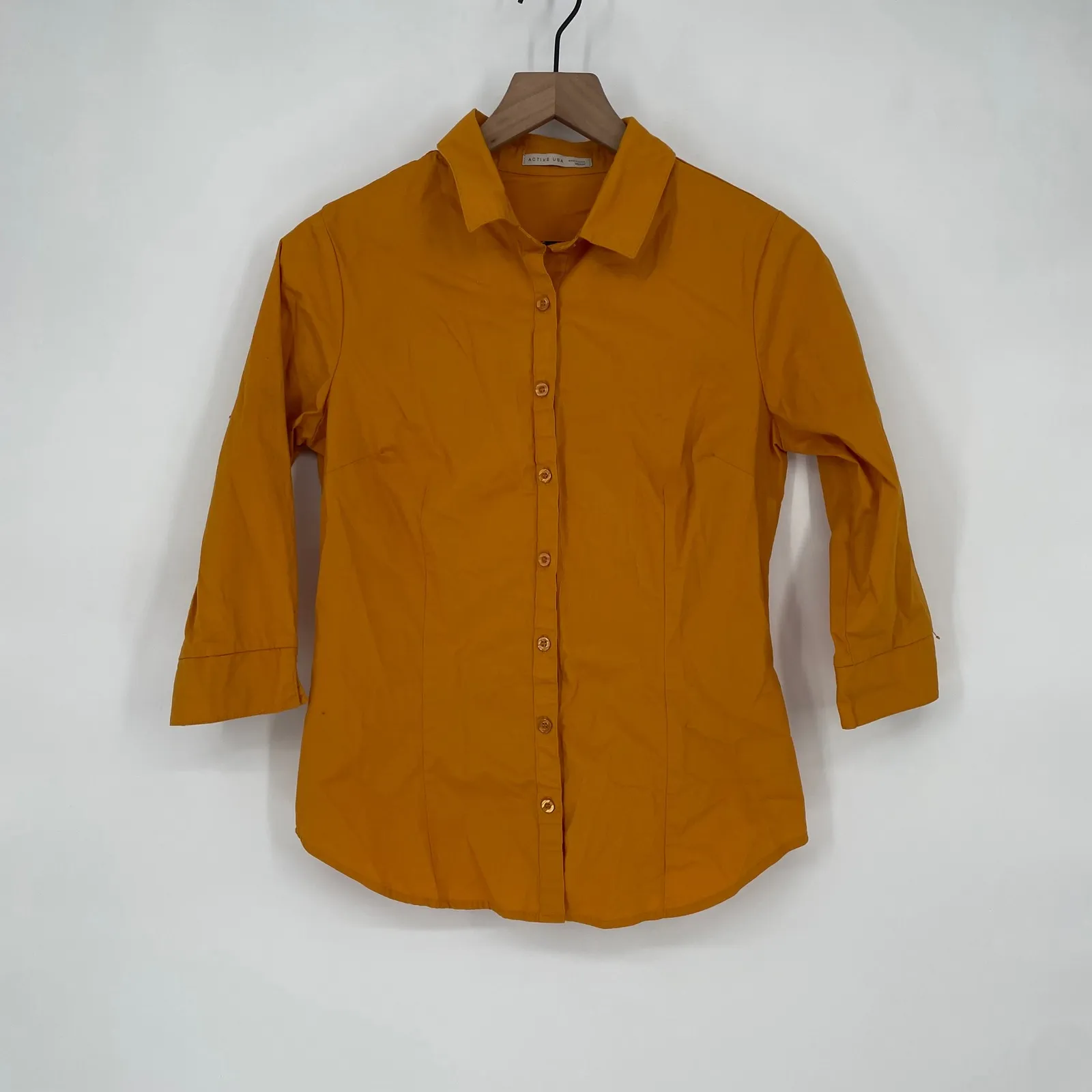 Active Usa Mustard Yellow 3/4 Sleeve Collared Button Up Shirt Medium - Image 2