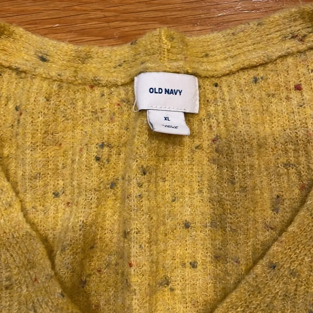 Old Navy 𝅺 XL sweater good condition - Image 2