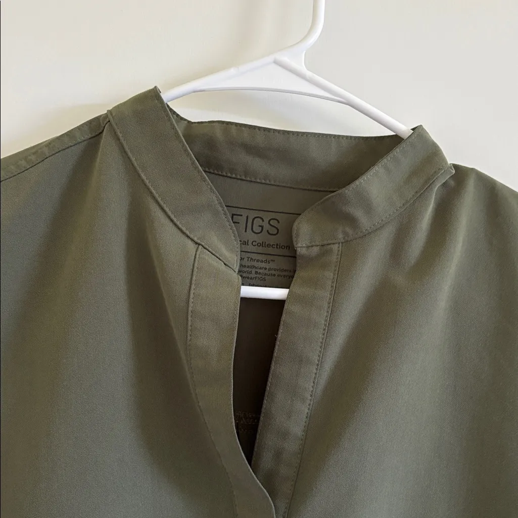 Figs Rafaela Oversized Scrub Top green - Image 5