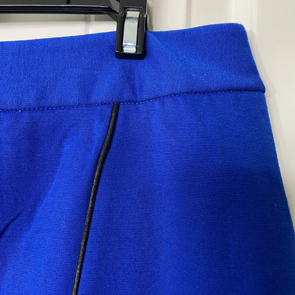 NWOT Alfani women’s electric‎ blue faux leather line zip stretch miniskirt 16P - Image 2