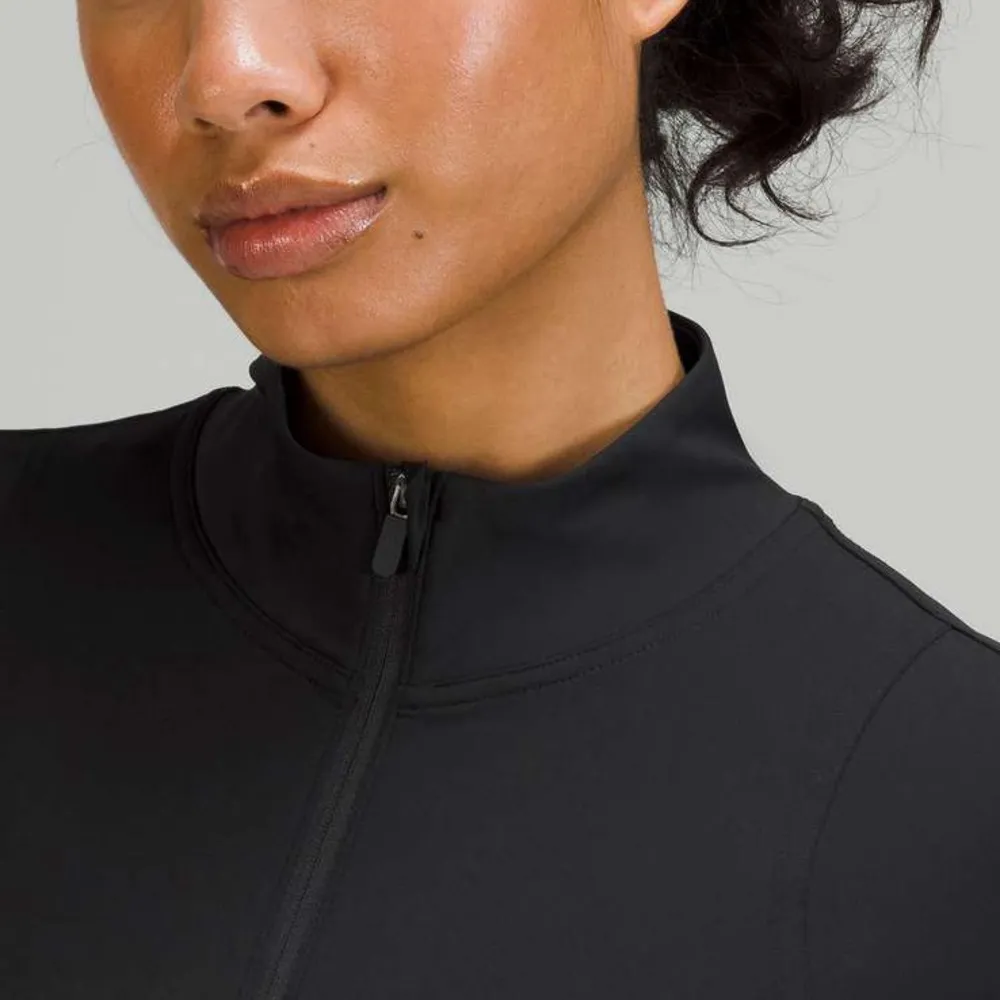 ၃၇NWT$148 retail Lululemon Nulux Long-Sleeve Tennis Dress Black - Image 3