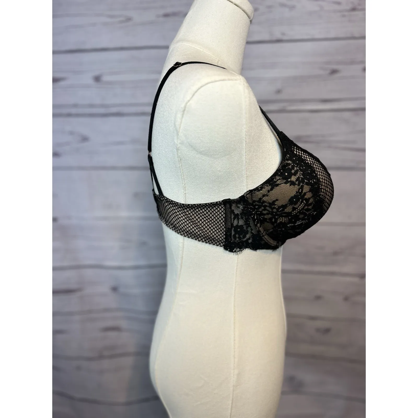 NWT Victoria’s Secret Bombshell Lace Mesh Push-Up Bra Black 36B - Image 3