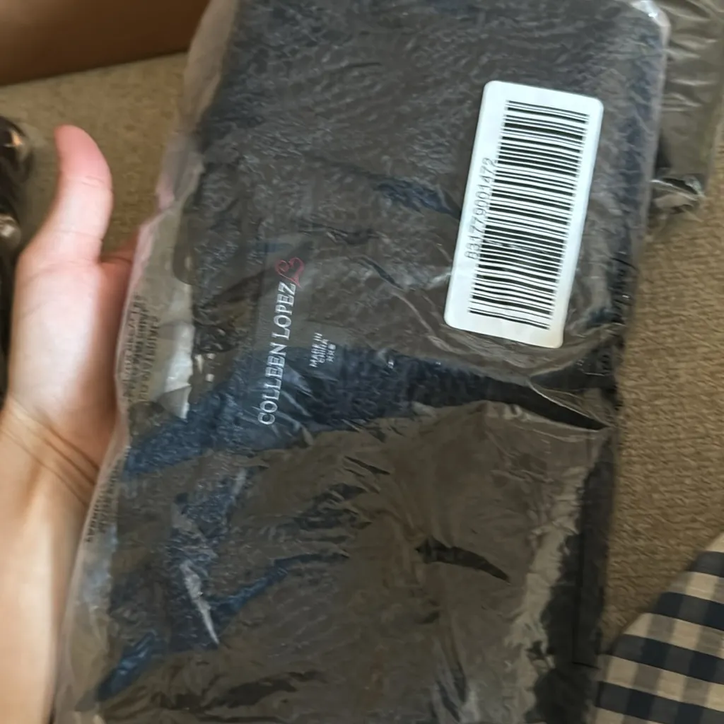 Colleen Lopez XXS Black Crochet Open Front Shrug Cardigan Topper - Image 2