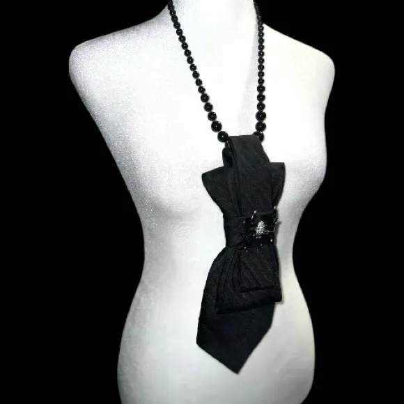 “Dainty Dapper” Black necktie necklace with spider brooch! - Image 3