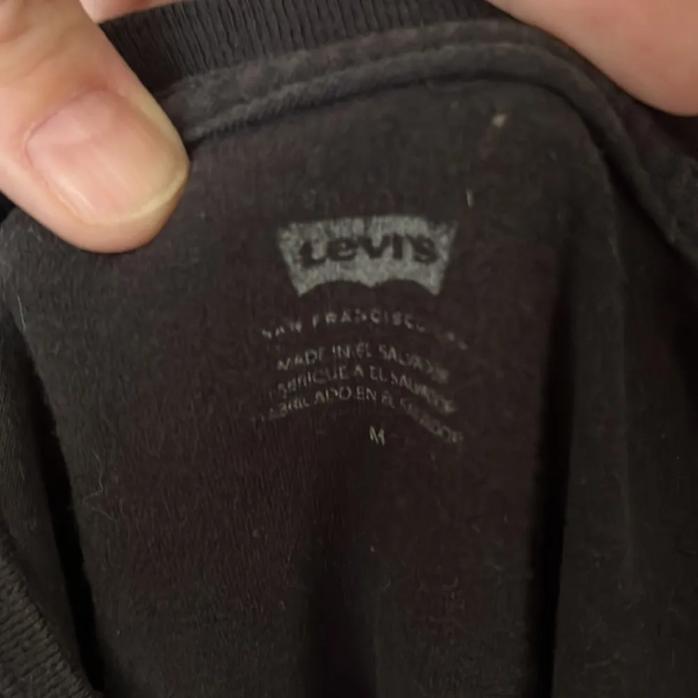 EUC Levi's® Womens Perfect Tee with Red Logo - Image 3