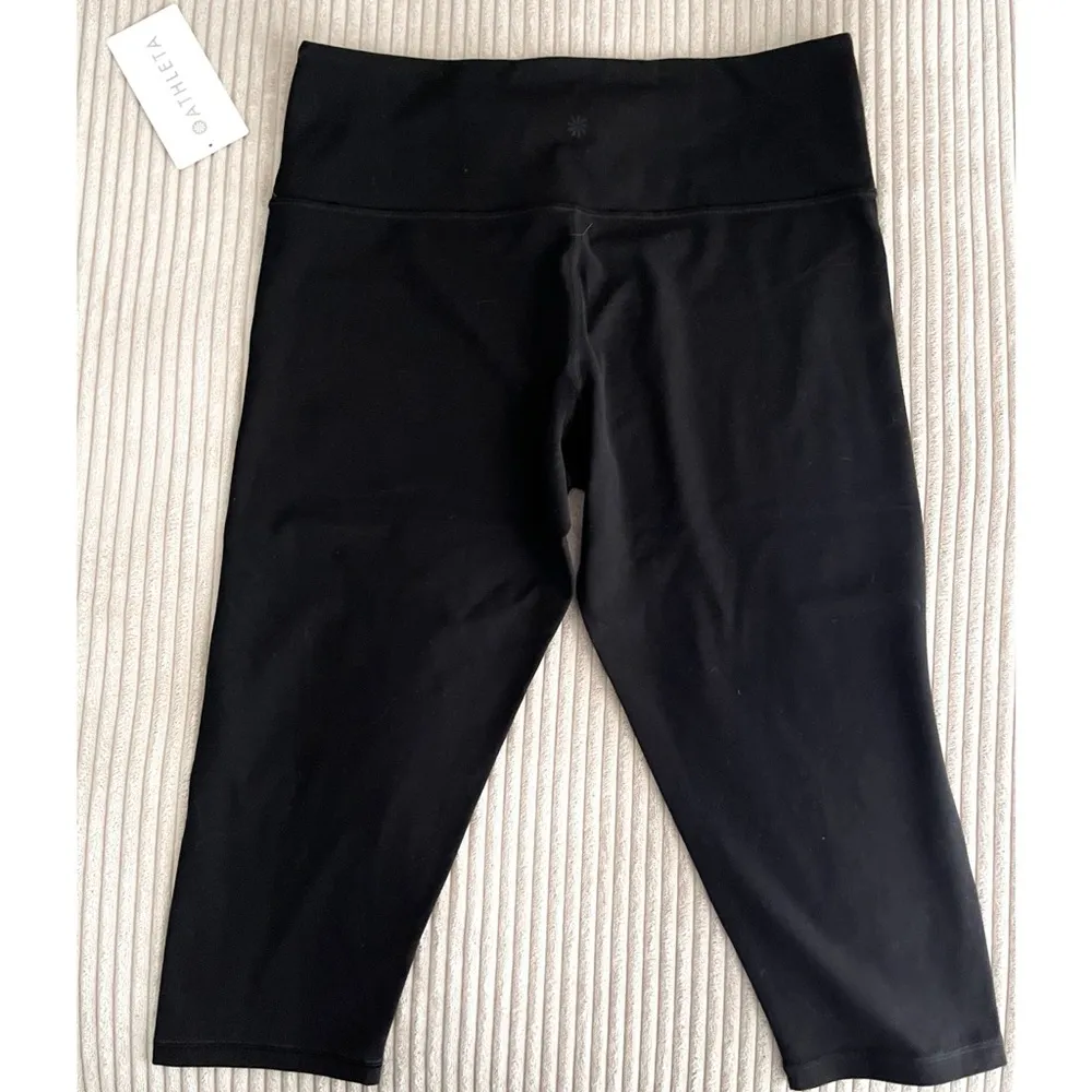 Athleta Black Elation Capri Legging - Image 5