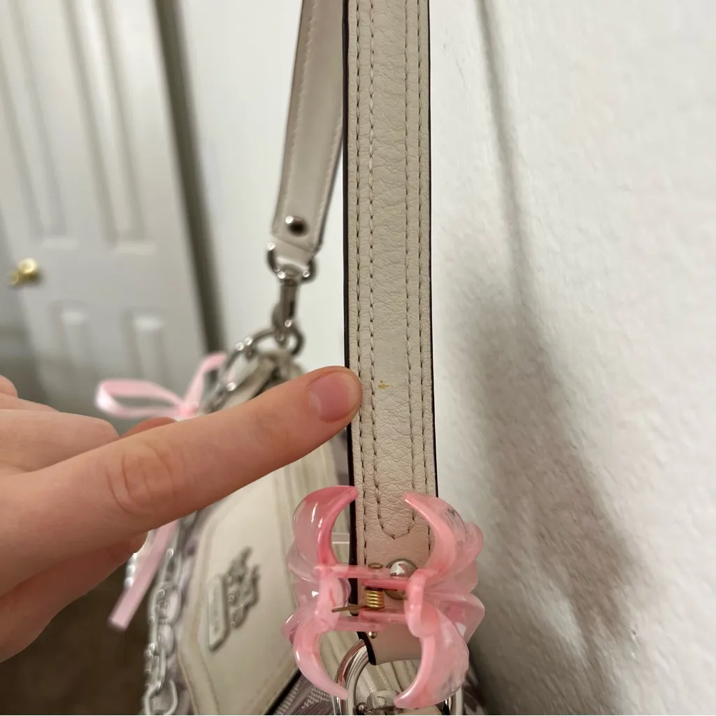 Coach Beige and Pink Shoulder Bag with Chain Detail - Image 14