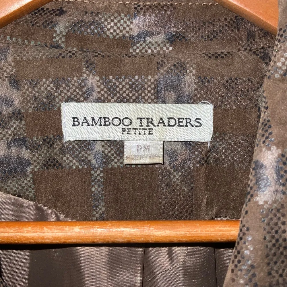 Bamboo Traders Brown Babydoll Animal Print Window Pane Button Front Jacket PM Size undefined - Image 12