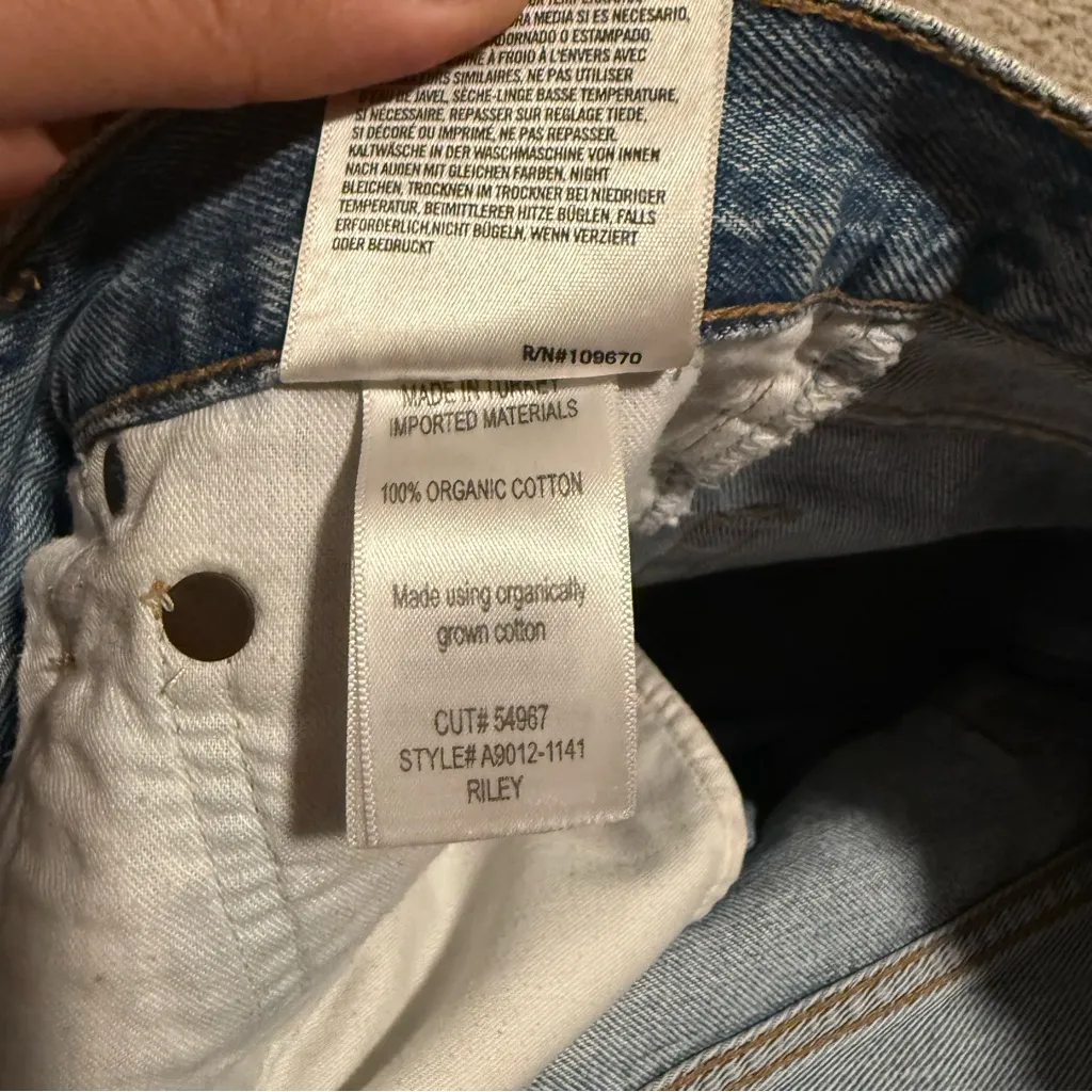 AGOLDE Riley High Rise Cutoff Denim Shorts Snapshot Raw Hem- Size 25 - Image 8