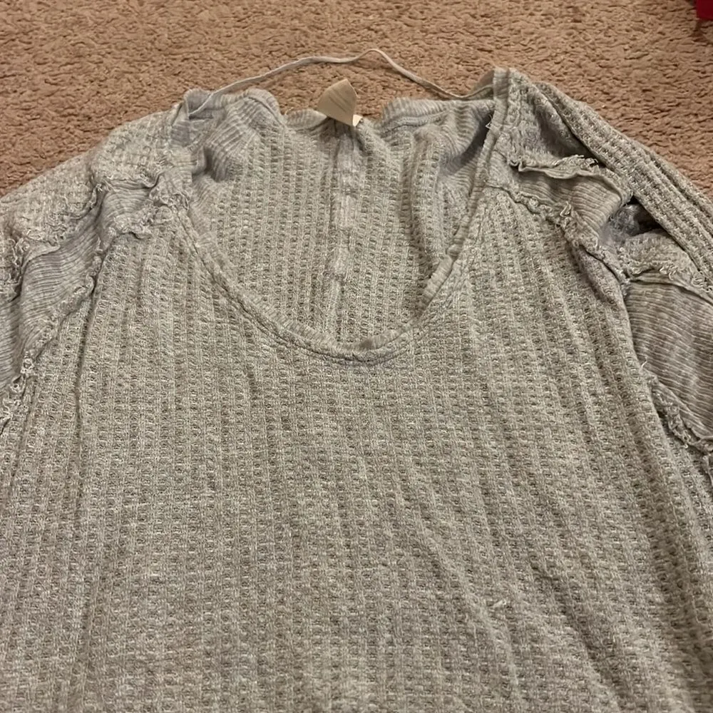 Free people waffle knit distressed top small - Image 4