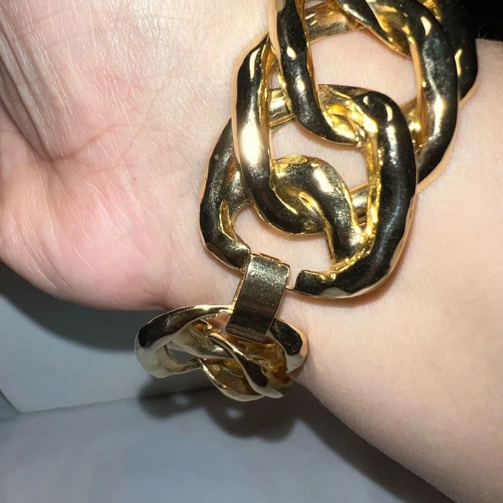 Vintage MCM Gold Tone Large Link Bracelet - Image 4