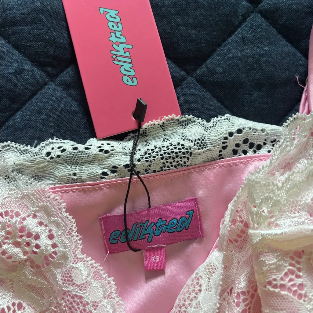 Edikted Pink and Cream Lace Tank Top - Image 3