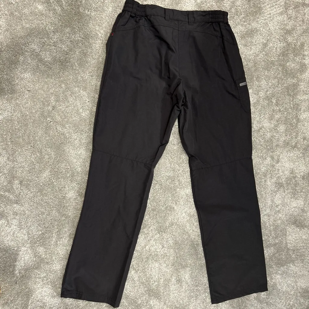 Decathlon Lightweight Performance Pants Women’s Size S/M Like New Black - Image 4
