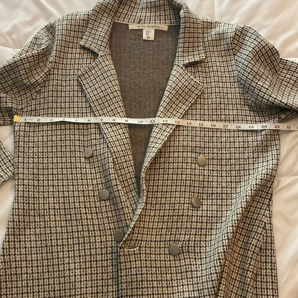 Max Studio  XL Sweater-like Plaid Jacket - Image 8