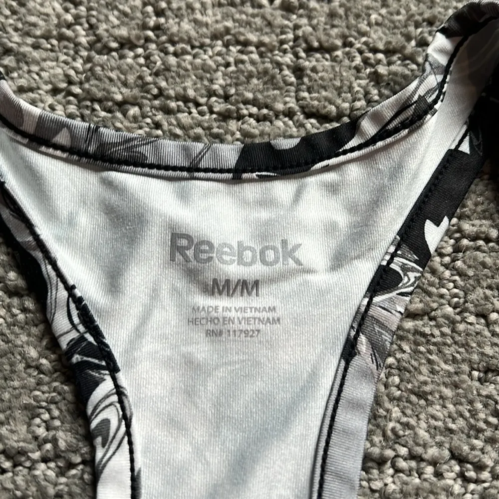 Reebok Women's Black, Gray & White Marble Swirl Athletic Razor Back Tank Top MED - Image 4