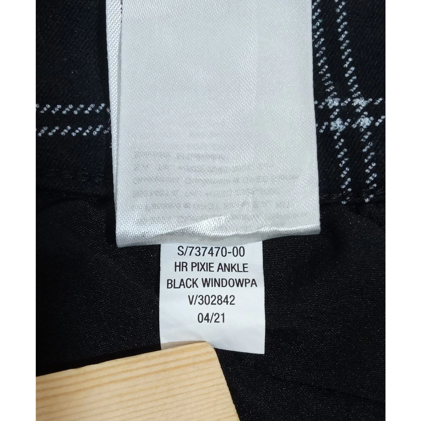 Old Navy Women's Pants Pixie High Rise Secret Slim Pockets Black Plaid Size 0 - Image 8