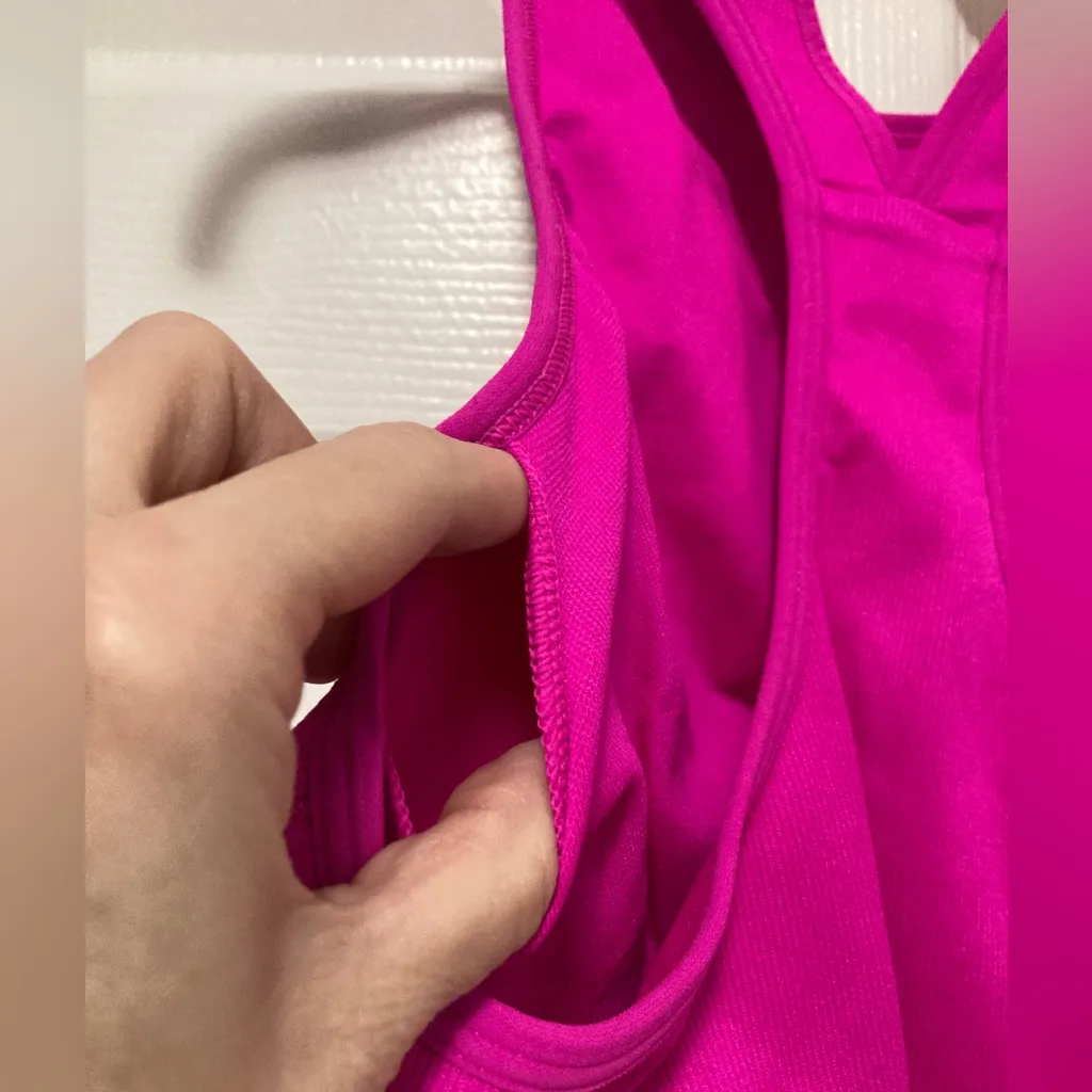 VS Pink Fuchsia Women's Cropped Racerback Sleeveless Sports Top - Image 5