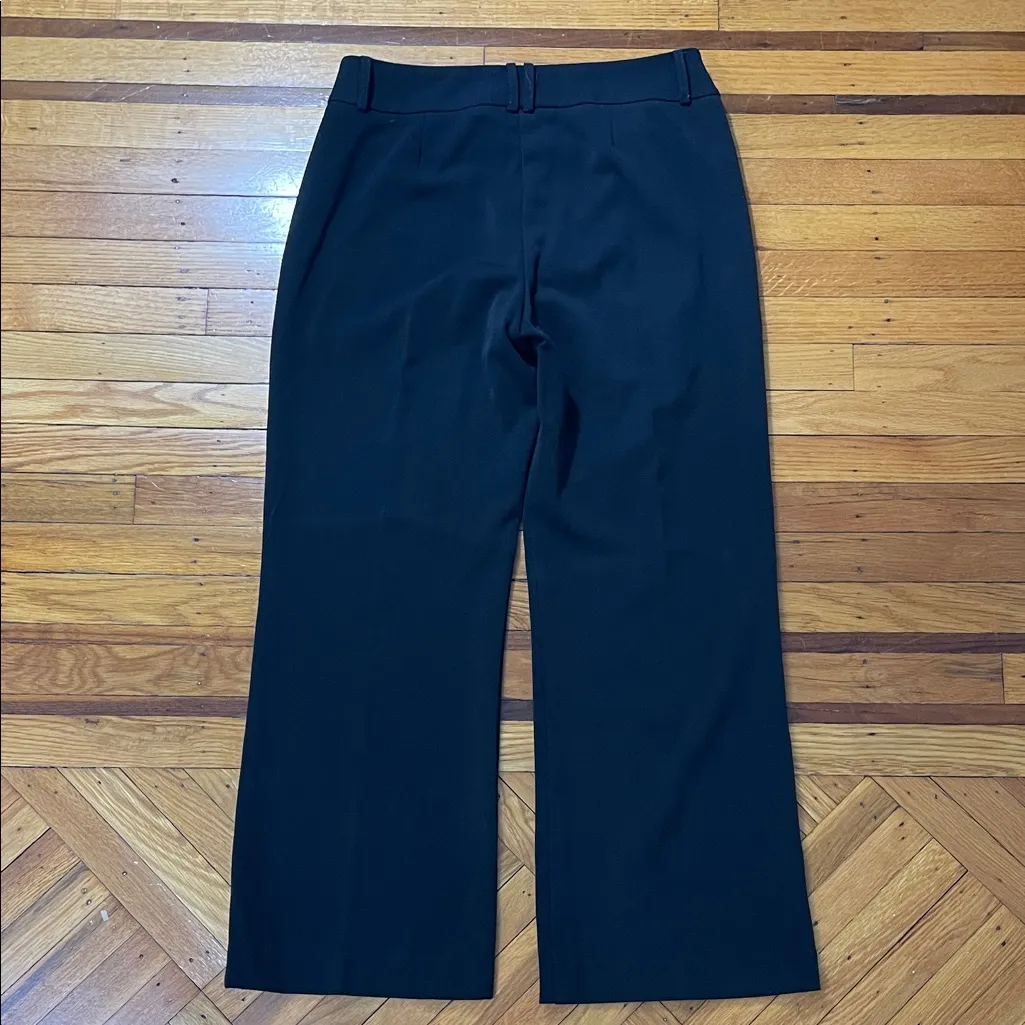 Gloria Vanderbilt Elegant Black Women's Pants Size 10 Short - Image 2