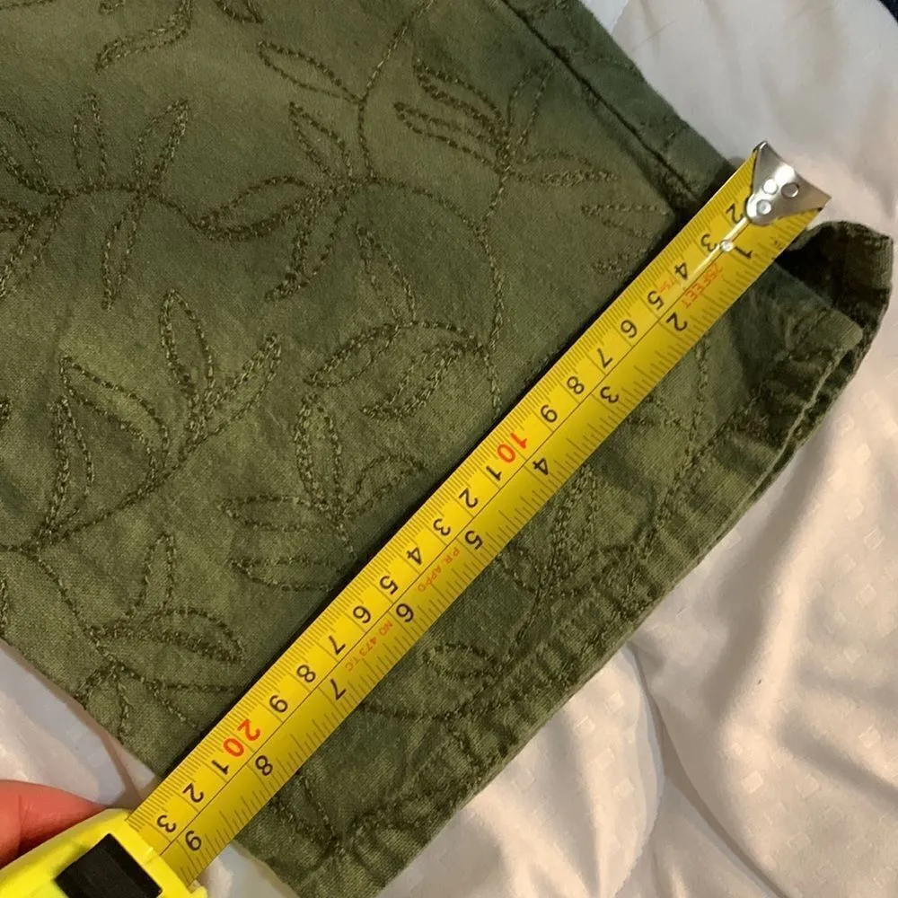 Shaver Lake Casuals Size 14. Capri Slacks Green - Image 7