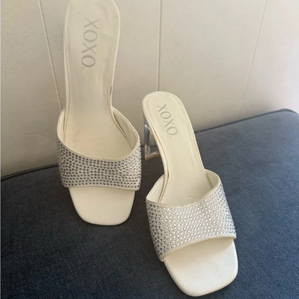 XOXO Women's White Rhinestone Heels size 8M - Image 8