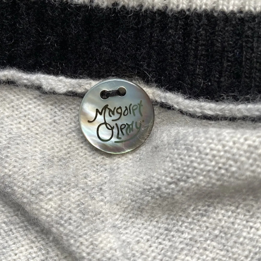 Margaret O'Leary V Neck Varsity Stripe Cashmere Sweater Grey Blue Size Medium - Image 10