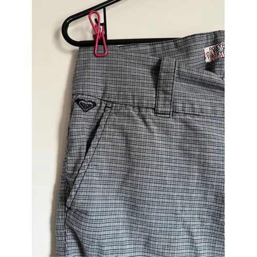Vintage Roxy Womens grey plaid low rise knee‎ length sz 7 shorts Avril Lavigne Gray - Image 6