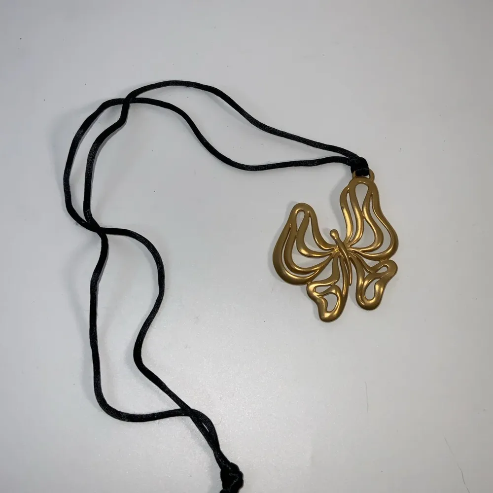 1992 Vintage Avon Breezy Butterfly silver tone pendant necklace 31” Satin Cord Gold - Image 2