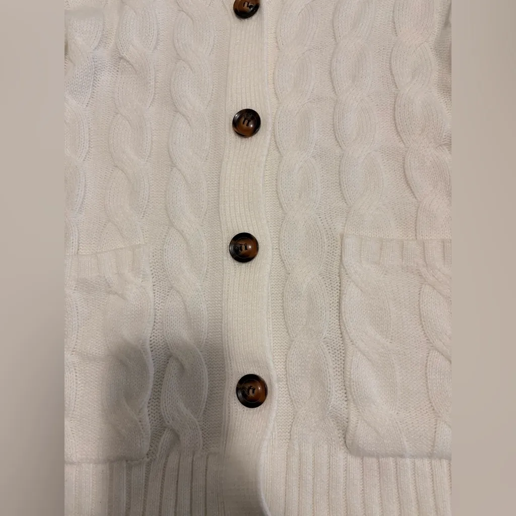 Chic White Cable Knit Cardigan - Image 2