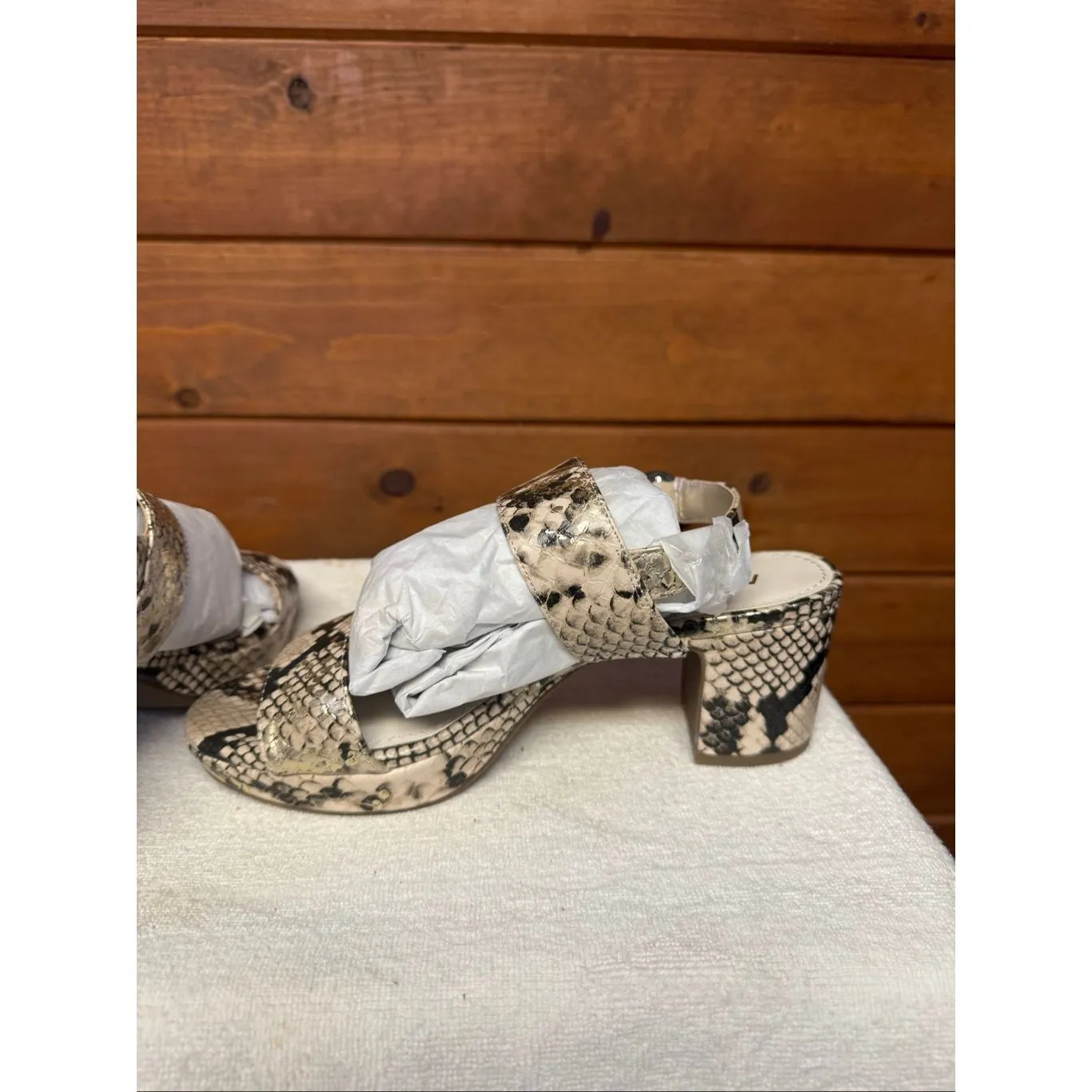Anne Klein  faux leather snakeskin block heel sandals Sz 7.5 NIB - Image 5