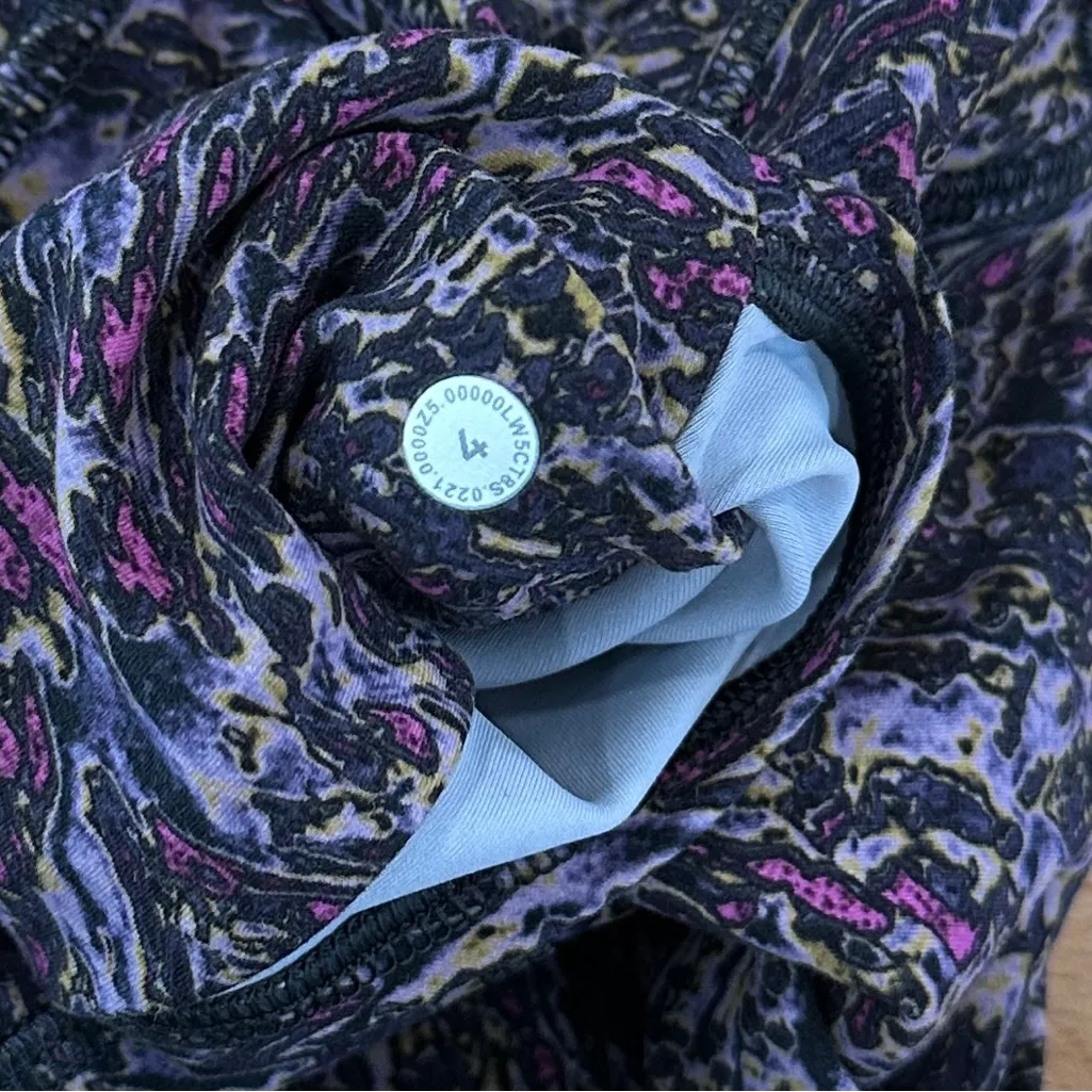 Lululemon  Invigorate High-Rise Tight Legging 25" Topography Multi size 4 - Image 7