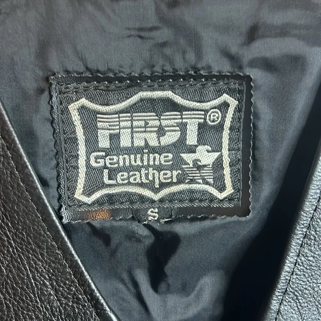 Harley Davidson Embroidered Genuine Leather Motorcycle Riding Vest Pocket Snap Black - Image 5