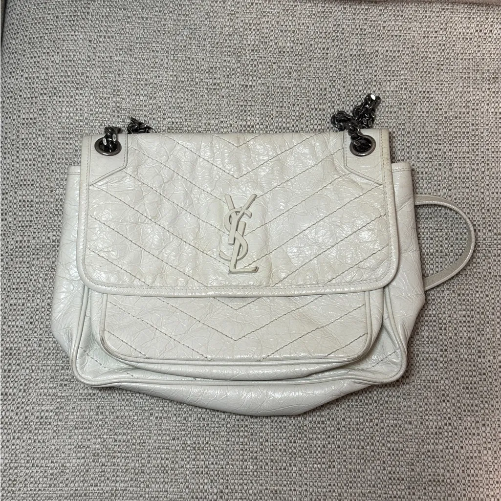 Saint Laurent Niki Medium Flap YSL Shoulder Bag in White Crinkled Leather - Image 3