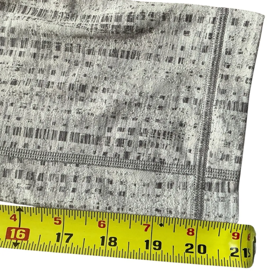 Lululemon wunder under high rise crop leggings Sz 6 jacquard moonphase silver - Image 9