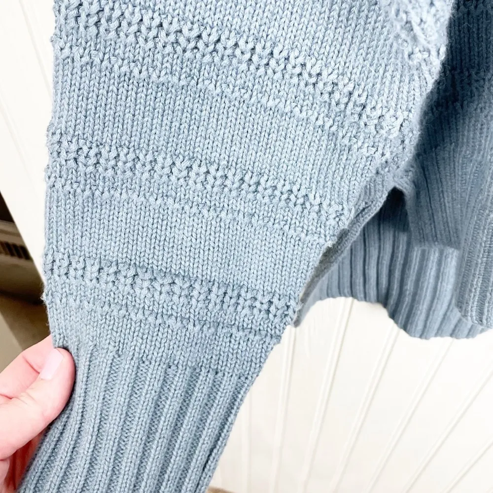 NEW Cupcakes and Cashmere Sweater Dusty Blue Textured Knit High Low Hem Large - Image 4