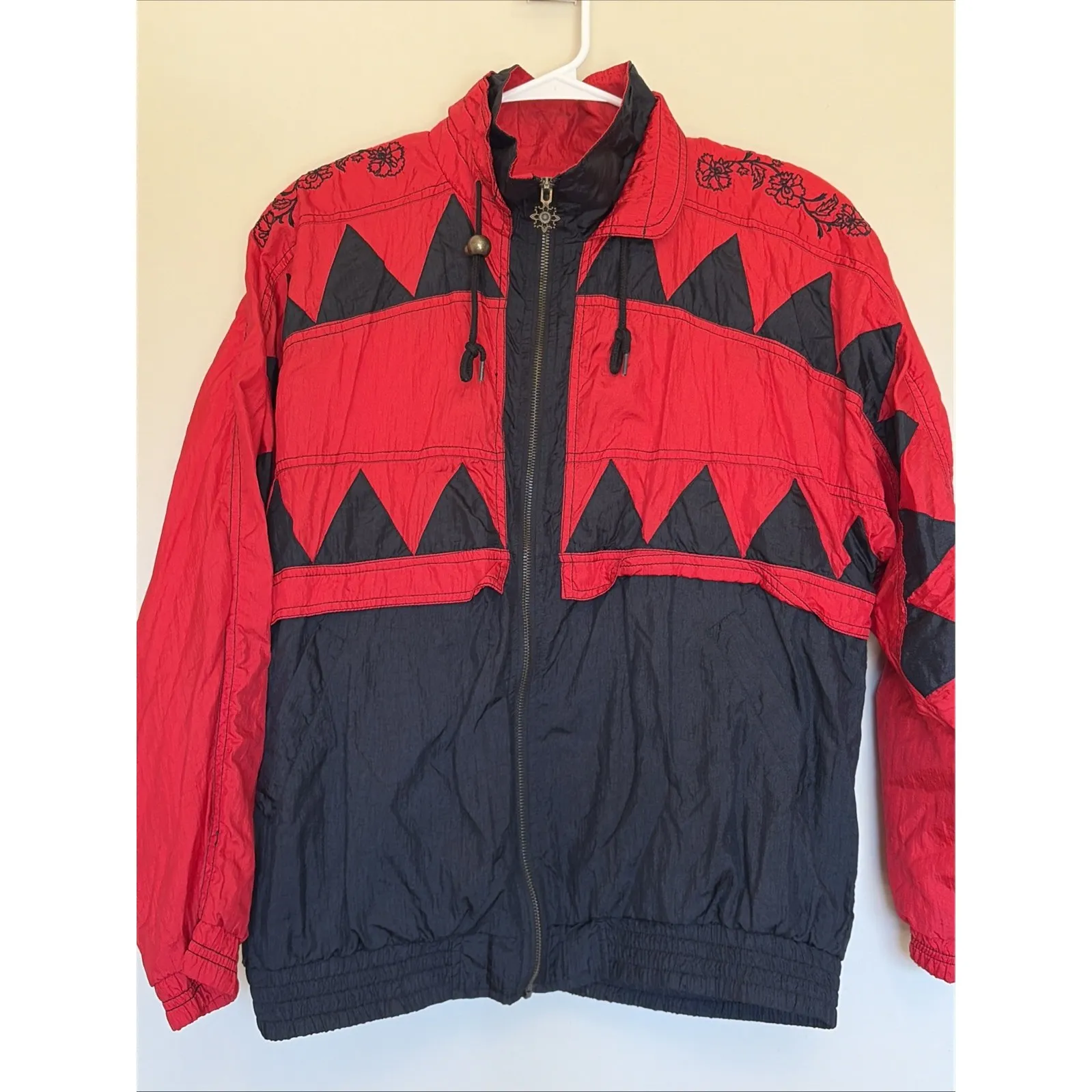 Vintage VTG Lavon Red/Black Floral Geometric Windbreaker Jacket Womens Medium - Image 2