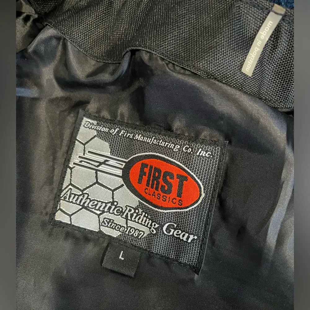 First Classics Authentic Riding Gear Women’s Vest Size Large Black - Image 6