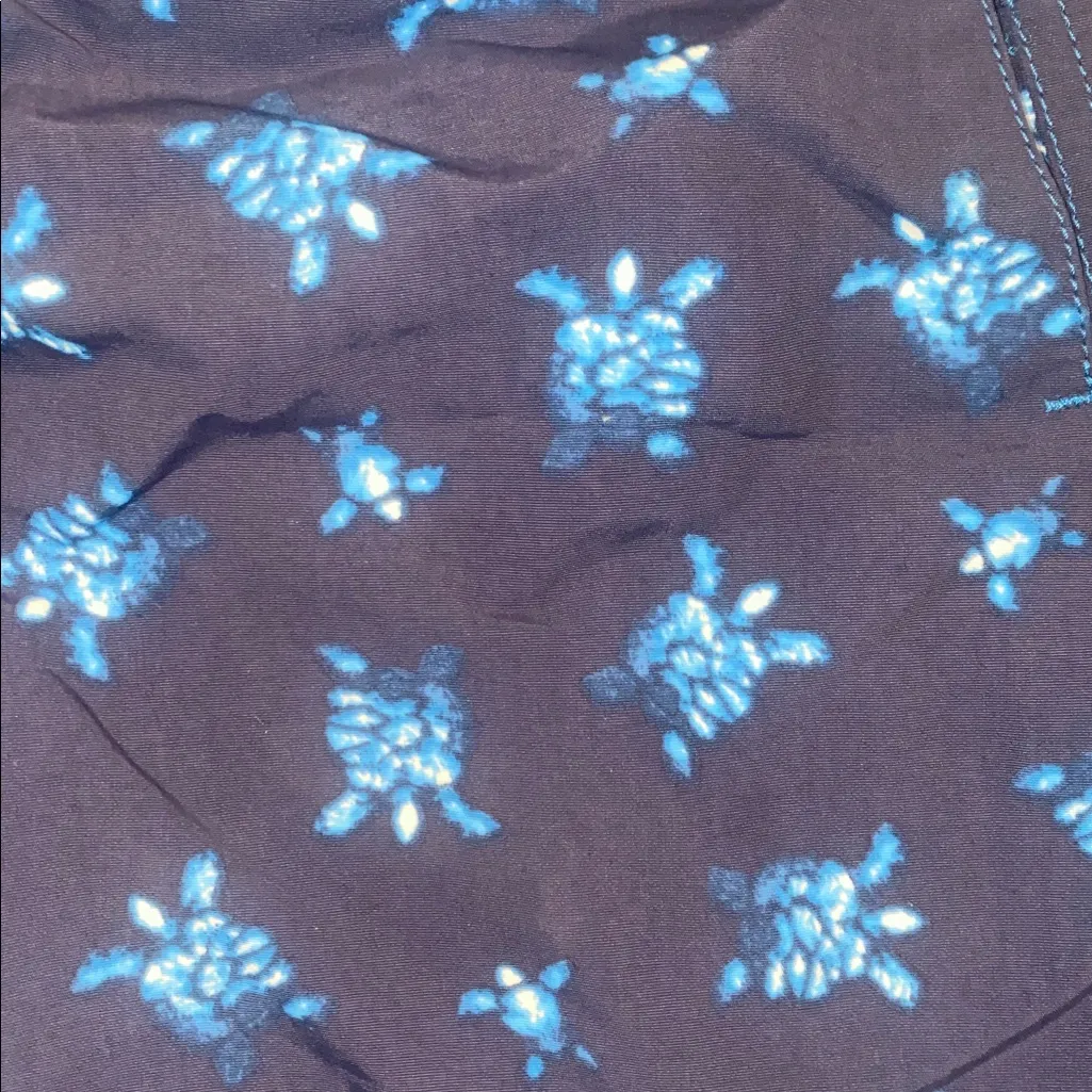 Patagonia Women's Navy Blue Turtle Shorts - Image 3