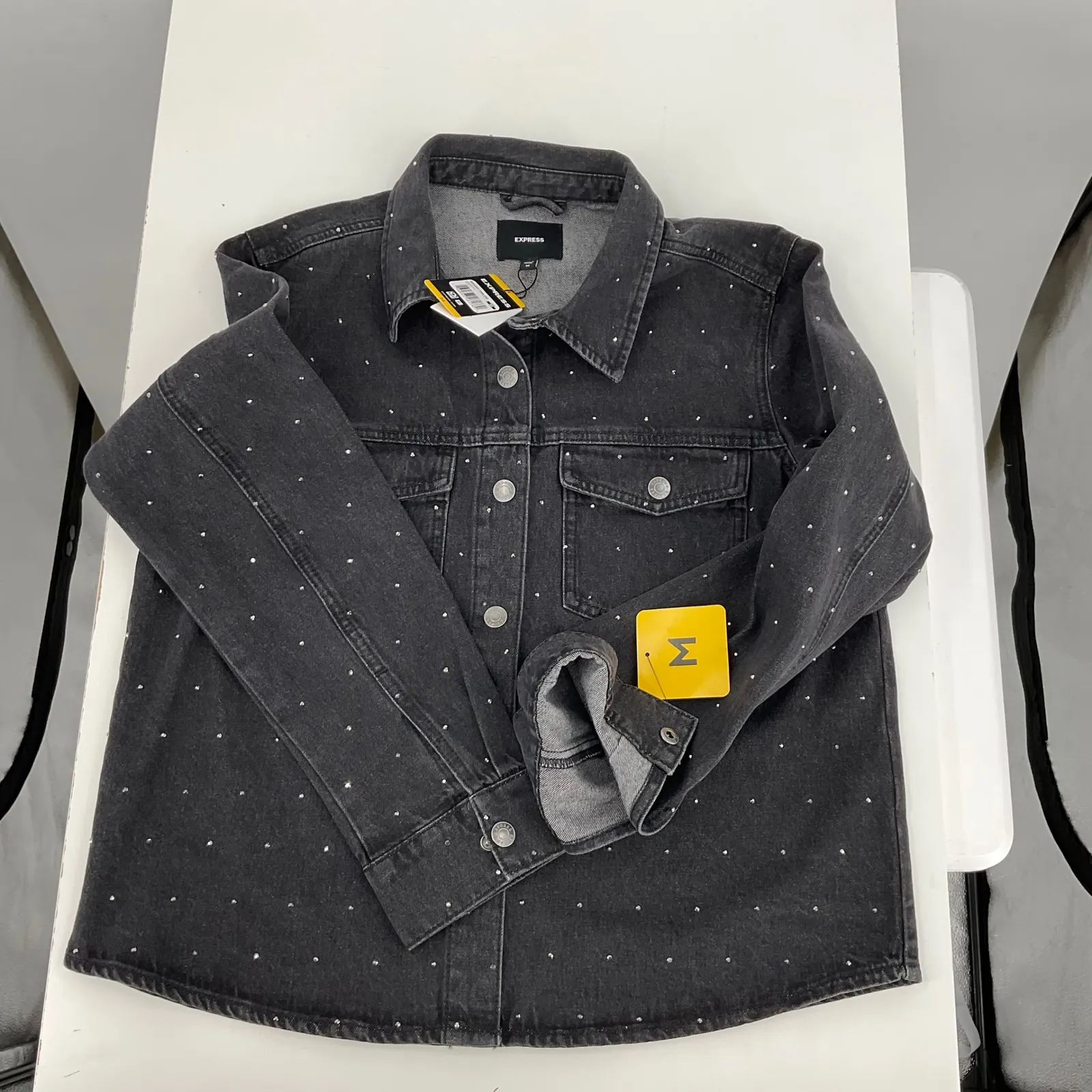 EXPRESS‎ Black Studded Denim Trucker Jacket Women's Size Medium Rhinestones - Image 5