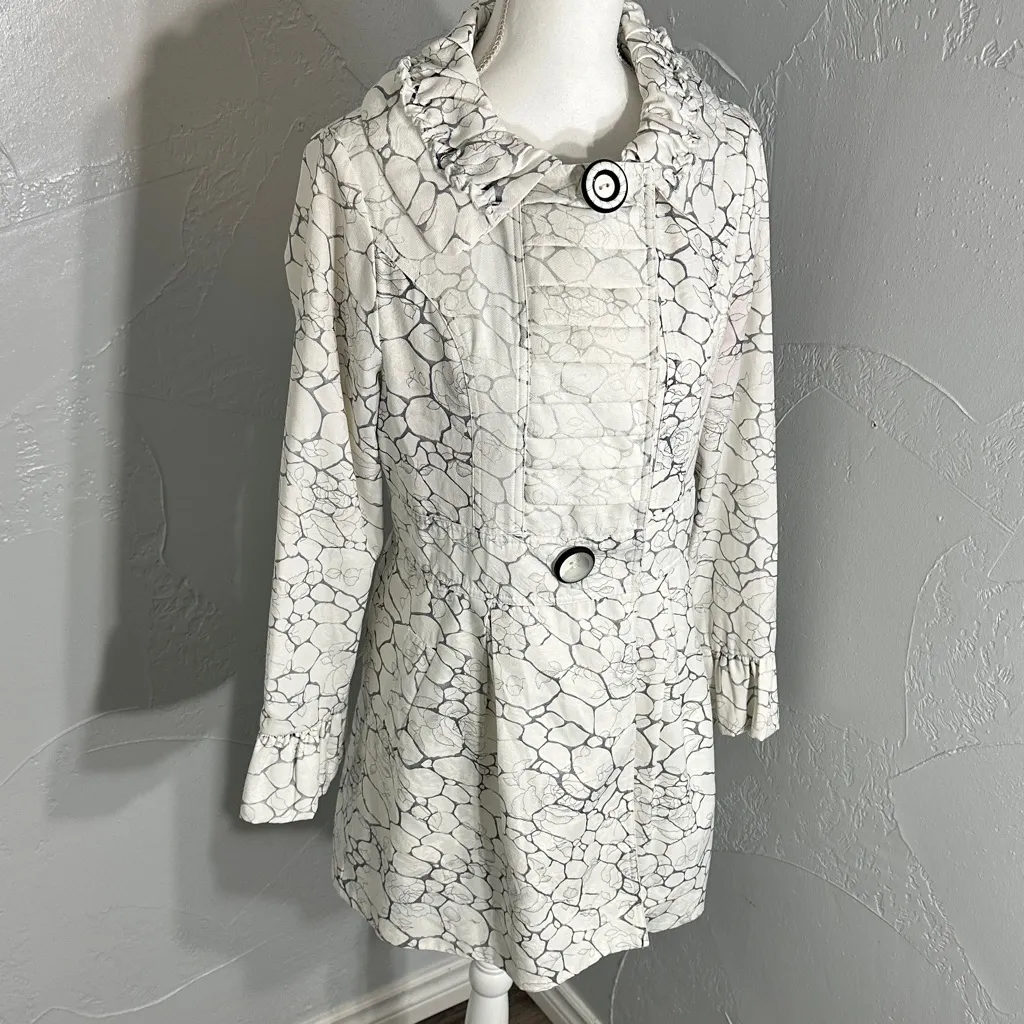 Chic White Patterned Pea Coat - Image 4