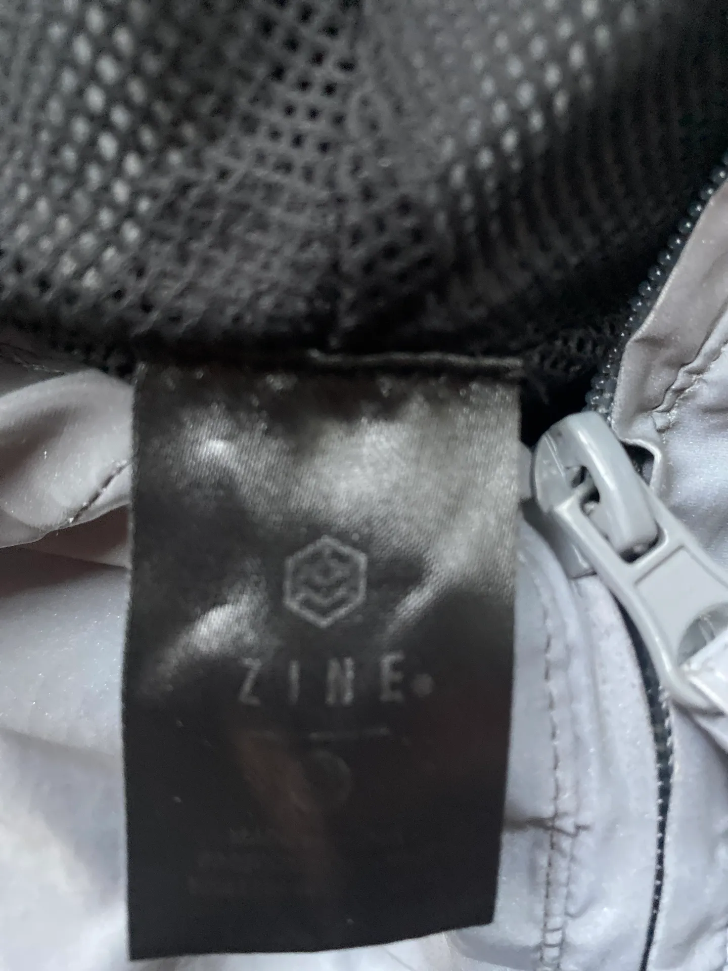 Reflective Light Weight Jacket Gray Size L - Image 5