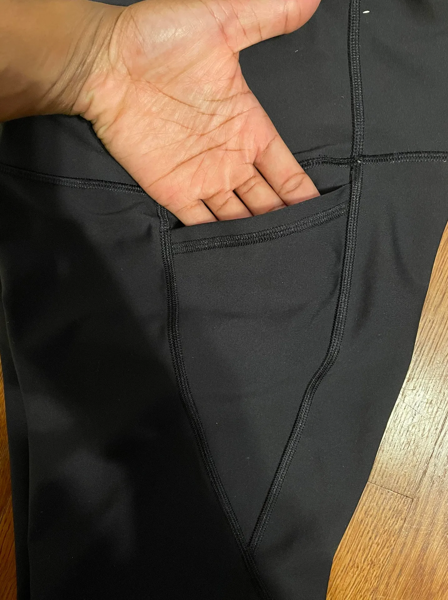 Old Navy Active Elevate 7/8 Leggings - Image 3