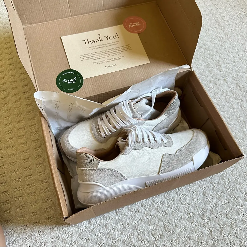Revolve New KAANAS white and beige gray sneakers - Image 2