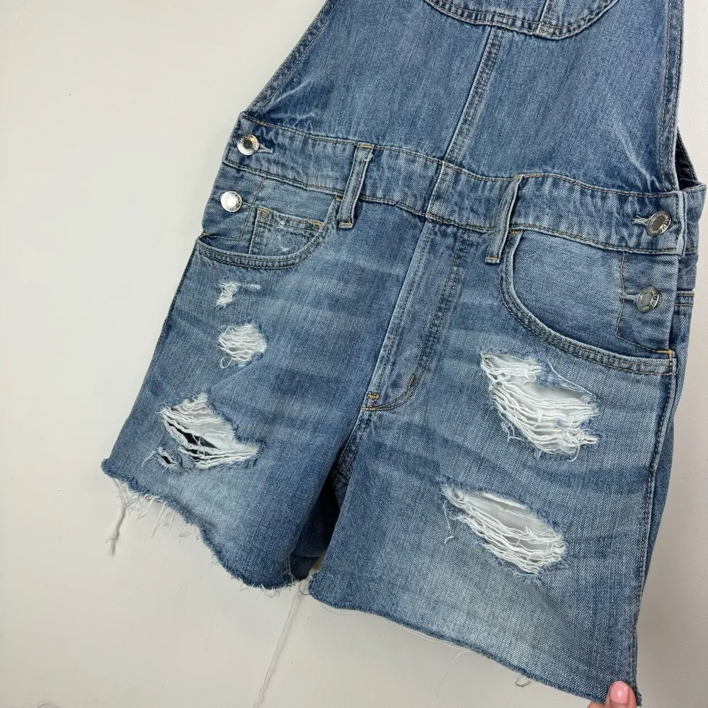 American Eagle Womens Shortalls Sz XS Light Medium Wash Distressed Relaxed Fit - Image 7