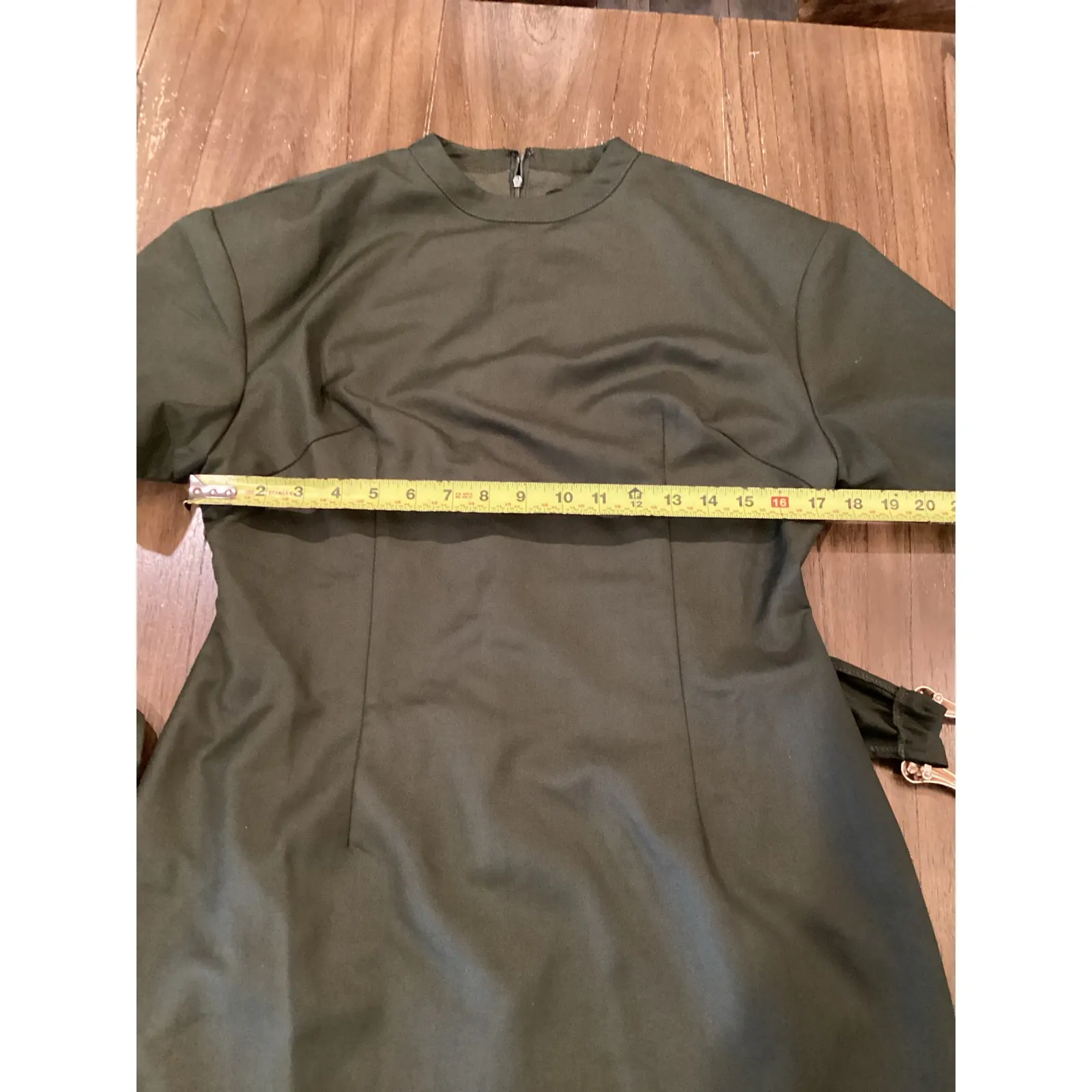 LIONESS Martini short sleeve Mini Dress  olive size large NWT - Image 3