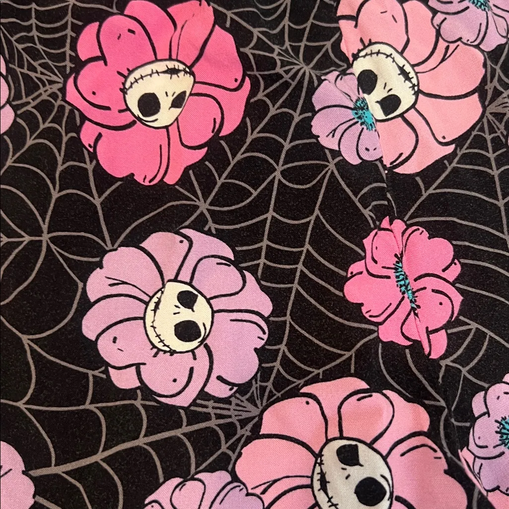 Disney szM Nightmare Before Christmas Women's Pink and Black Sleepwear Set EUC - Image 5